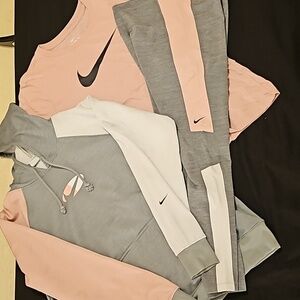 Nike Pink and Gray Therma/Dri-Fit Set
